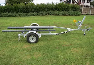 AT 400-CP, Boat Trailer with Carpet Pads - $ 2535.00 - GST Inc. - Image 2