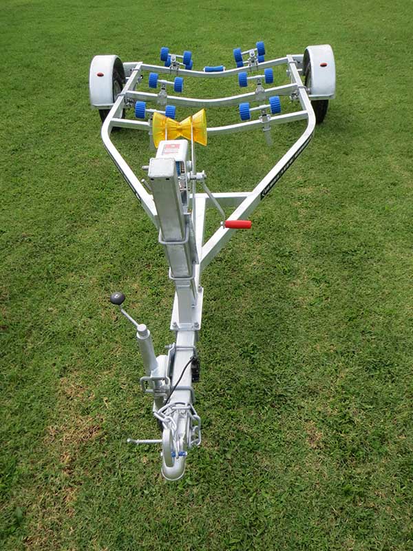 AT 460 SR Boat Trailer, 16 Multi Roller System - $ 3570.00 - GST Inc. - Image 3
