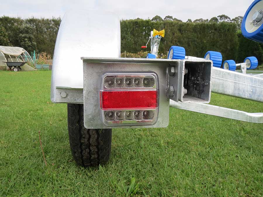 AT 460 SR Boat Trailer, 16 Multi Roller System - $ 3570.00 - GST Inc. - Image 6