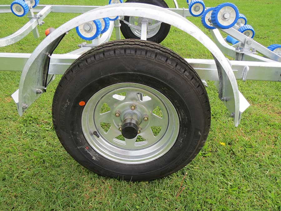 AT 460 SR Boat Trailer, 16 Multi Roller System - $ 3570.00 - GST Inc. - Image 7